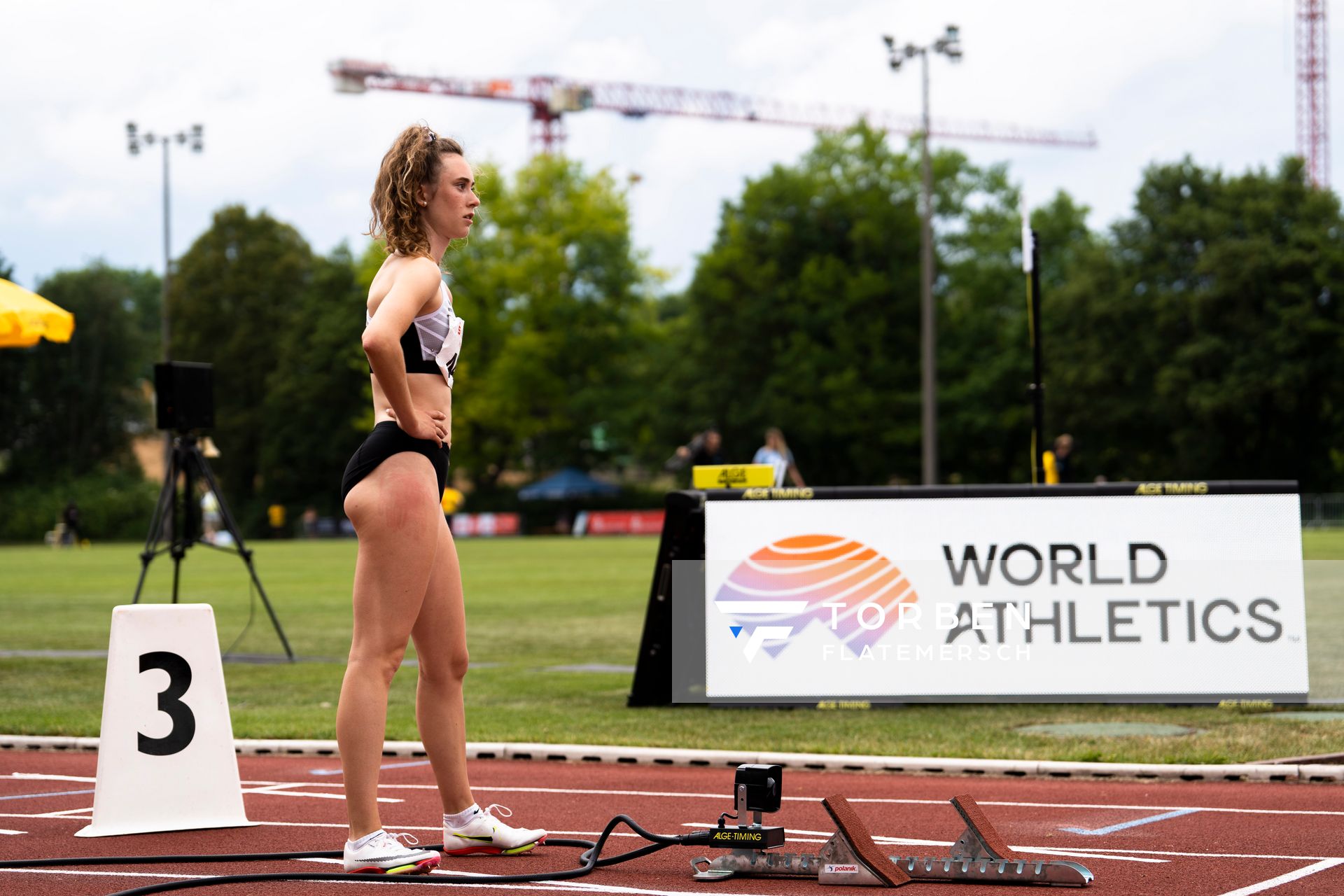 Maja Schorr (SV GO! Saar 05) ueber 400m am 04.06.2022 waehrend der Sparkassen Gala in Regensburg